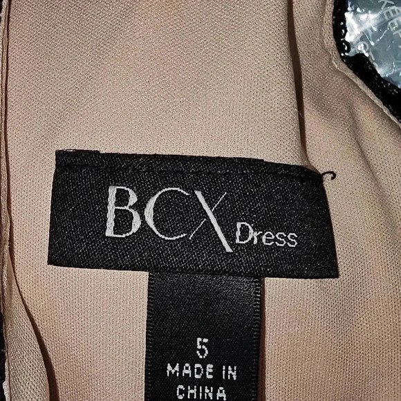 BCX‎ Fit and Flare Lace design Gown - Picture 2 of 12